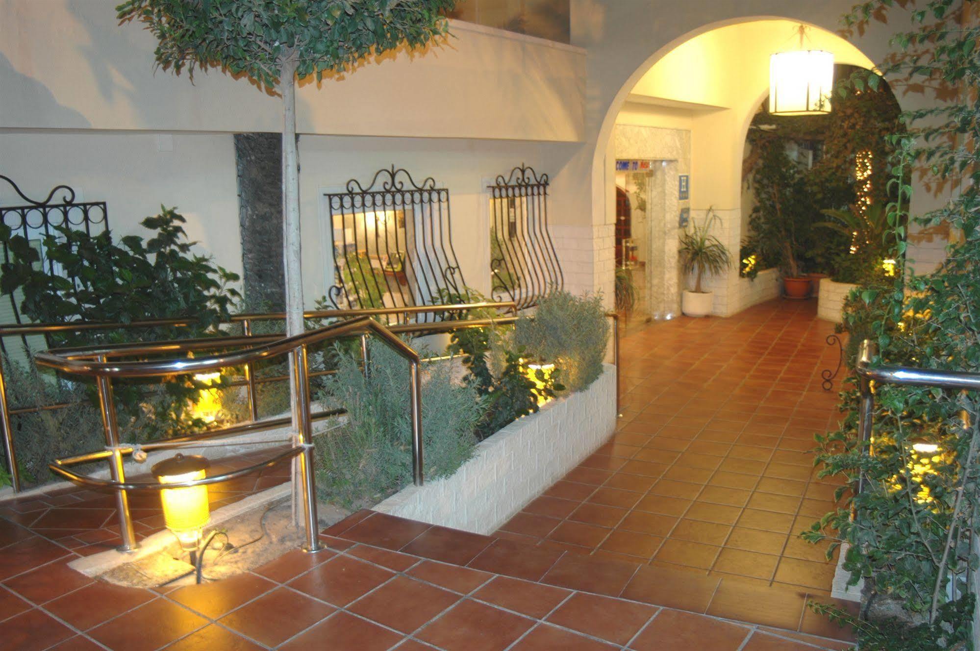 Hotel Masa International Torrevieja İç mekan fotoğraf